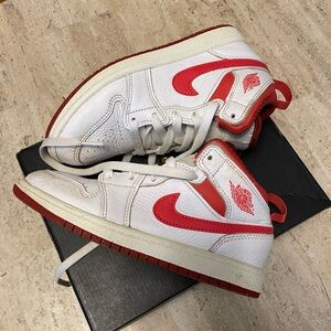 Jordan 1 Retro High “Pre-School” OG White and Red High-Tops